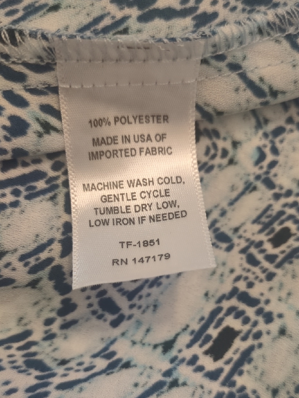 Veronica M size XS color white dark and light blue. - Picture 5 of 6